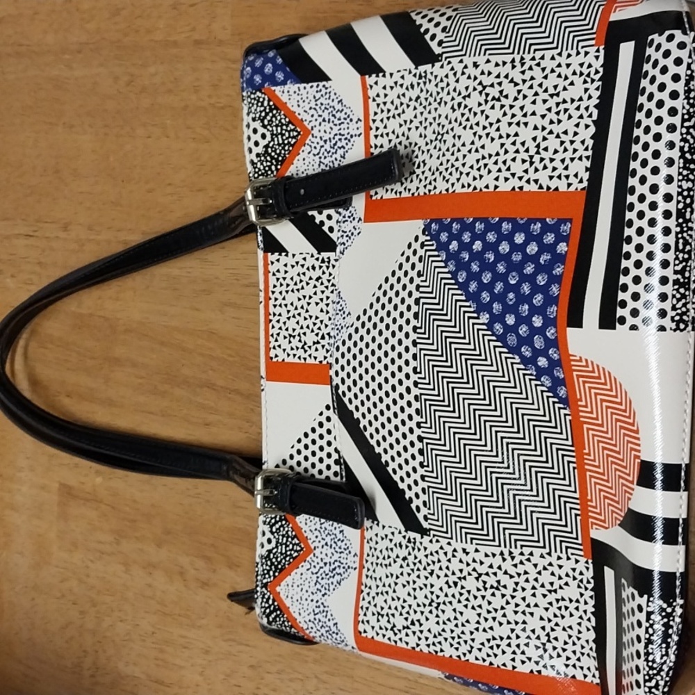Handbag - Picture 3 of 4